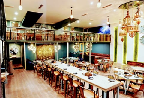 D Restro 54 is the newest hangout spot in Indore and it is pretty as a picture!