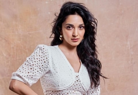 Kabir Singh’s leading lady, Kiara Advani has arrived in Lucknow to shoot for her next