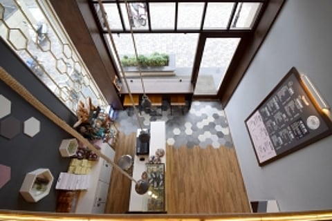 Ovenly by Khurana’s, here in Indore, is the bakery we’ve all been binging at!