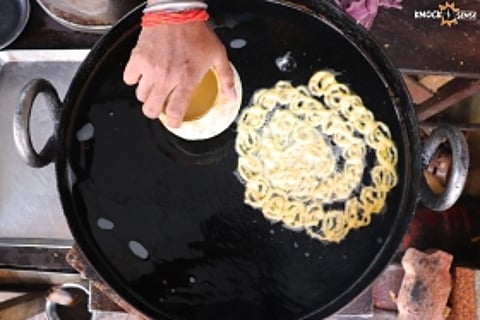 Exploring the local breakfast scene in Lucknow? Here are 7 things you must try!