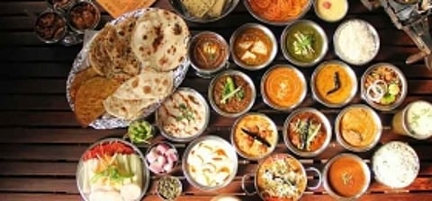 Our hearts are going balle-balle over the Punjabi grubs at these 7 restaurants in Lucknow