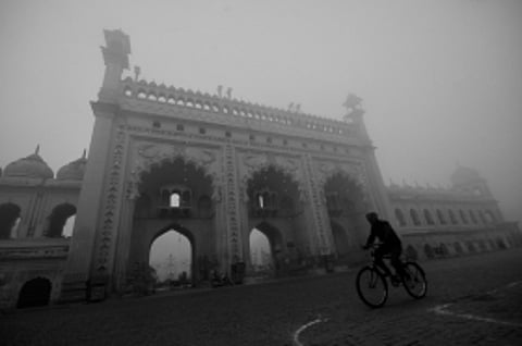 With a temperature of 0.7°C after 67 years, Lucknow wrapped the decade with chills!