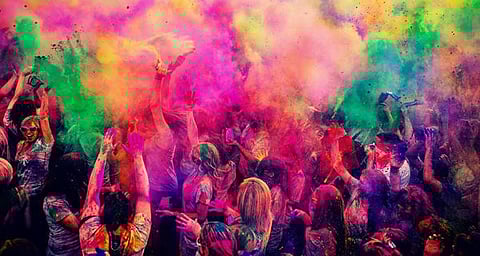 Catch Vishal Mishra & DJ Ravetek live at 'Rangreza Sundowner' by Ajara, Lucknow's craziest Holi fiesta