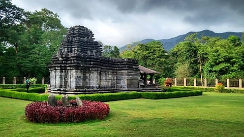 Tambdi Surla Mahadev Temple in Goa should definitely be on your travel itinerary, here's why!