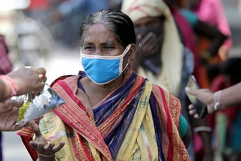 Wearing a mask is now compulsory in Lucknow; other major Indian cities & states included