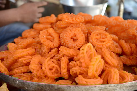 Missing your favourite Kulfi & Imarti in Lucknow? Fret not, Moti Mahal is now delivering!