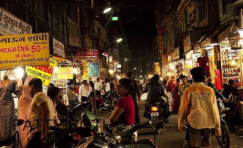 Indore traders self-induce weekend market lockdown till October 15 over rising fear of Coronavirus