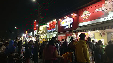 Here's a list of 13 famous dishes from Indore that are a must try!