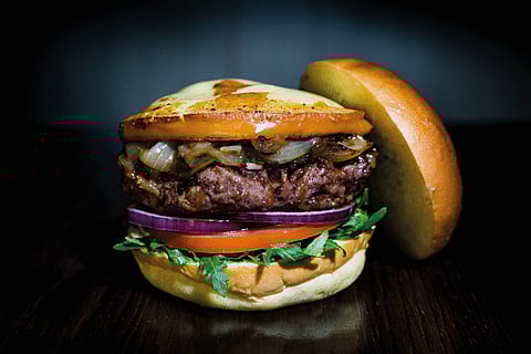 7 must-eat burgers in Lucknow, that'll make you burp out loud with a happy heart!