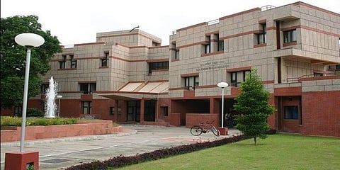 IIT Kanpur to boast of 1.3 Petaflop Supercomputer; e-MoU signed with C-DAC