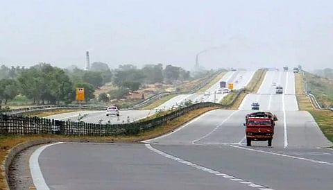 The construction of greenfield expressway linking Lucknow to Kanpur, to commence from March 2021