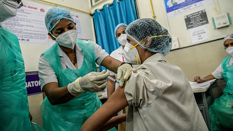 2 lakh frontline workers to get vaccinated in UP's COVID-19 immunisation drive on Thursday & Friday