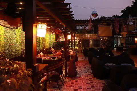 Avail exciting Valentine's Day deals at THESE 7 places in Lucknow with your sweetheart!