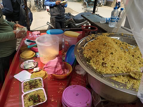 Sucker for desi breakfast dates? Head to Indore ka Mashoor Poha, right HERE in Lucknow!