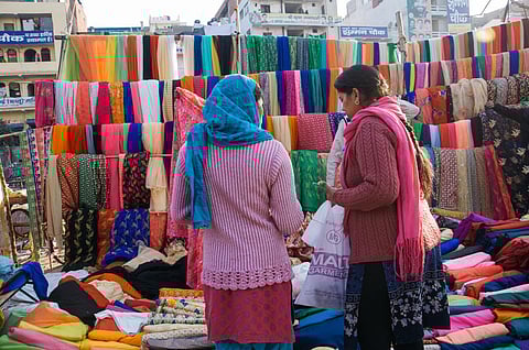 Here's a guide through the snaking lanes of Kanpur's Sisamau Bazar, to get you the best deals!