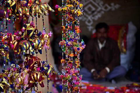 A centre of quintessential local art, Saras National Crafts Mela kicks off in Jaipur!