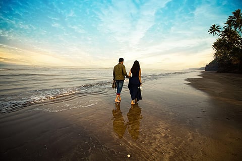 Zoom in on your love for each other at THESE 7 places in Goa for a pre-wedding photo shoot!