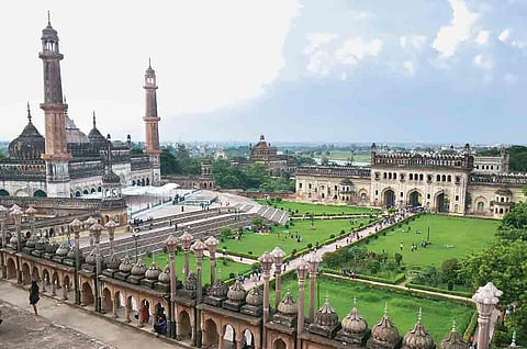 THESE 5 books under ₹500 tell tales of Lucknow's past, present & everything in between!