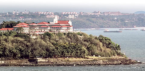 A palace on the cape of Dona Paula, Cabo Raj Niwas is a treasure of Goan history & heritage