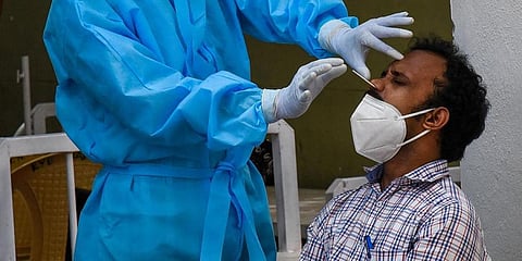 Lucknow reports highest single-day rise yet again with nearly 3,000 new COVID cases on Friday