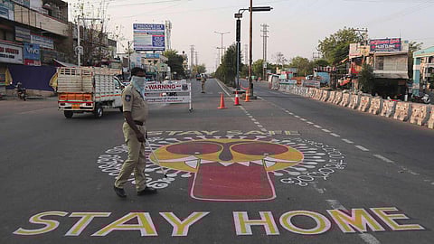 District Administration imposes a 5-day curfew in some areas of Indore to contain COVID-19 spread