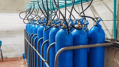 'Oxygen Langar' by Guru Singh Sabha in Kanpur breathes life into severe COVID patients