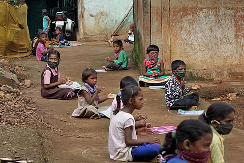 State government to look after kids orphaned by pandemic in Lucknow & UP districts