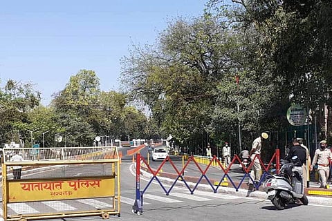 Lockdown extended across Lucknow, Kanpur & other UP districts till 7 AM on May 31!