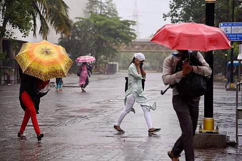 18 eastern UP districts alerted against Cyclone Yaas; weather in Lucknow & Kanpur may be affected