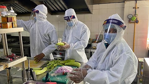 Jaipur's Abhyutthanam Society partners with Swiggy to provide free meals to the needy!