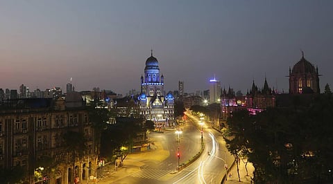 Taking a U-turn, Maharashtra govt denies partial ease in lockdown across Mumbai & other districts