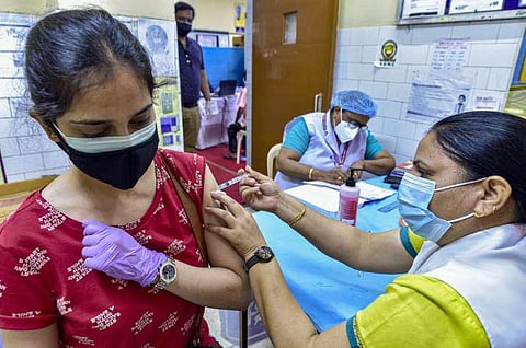Special vaccination booths for women to be set up across Lucknow, Kanpur & all UP districts