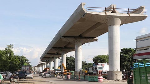 Kanpur Metro Project: tracks laid between IIT Kanpur & Kalyanpur stations!