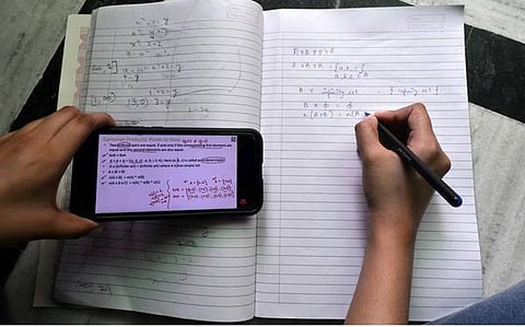 Mobile app launched by Goa Board for class 10 & 12 students, their parents & teachers