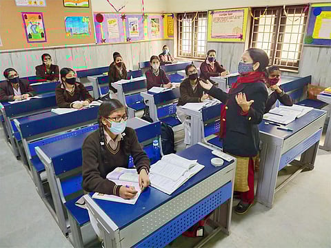 Schools & colleges in Rajasthan offer fee rebates in a bid to attract pupils & parents!