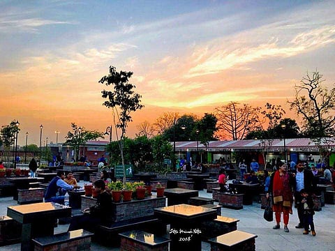 Pamper your palate at THIS chowk in Jaipur without burning a hole in your pockets!