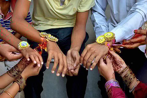 Handmade rakhis are leading visually impaired girls in Indore on a path of self-sufficiency!