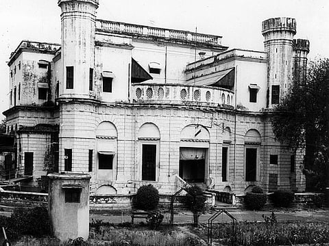 A hotspot during the Siege of Lucknow, know about THIS palace in the heart of the city!