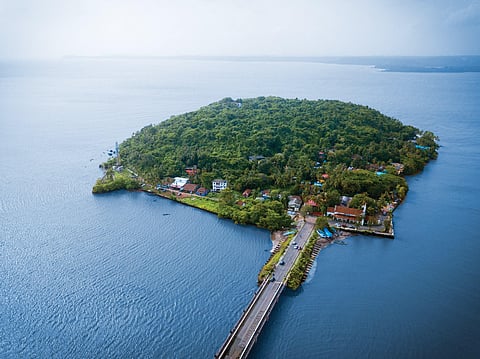 In need of 'Vitamin Sea'? Travel to THIS serene island in Goa for a generous dose!