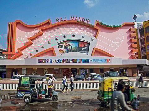 Showcasing more than just movies, THIS movie theatre in Jaipur has scripted a history of its own!