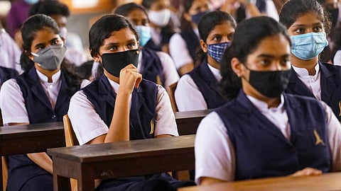 Pupils of classes 9-12 can now opt for online or offline classes in Rajasthan