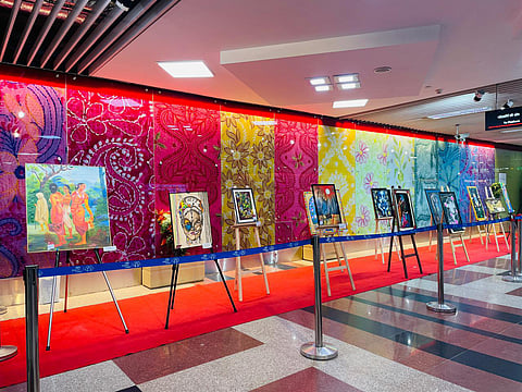 THIS art expo at Hazratganj Metro Station in Lucknow will let you dive into an ocean of colours!