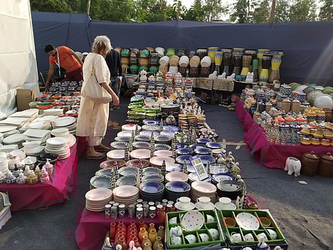 Find the best of indigenous products at the ongoing Hunar Haat in Lucknow!