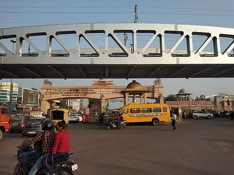 Construction of a much needed 'puliya' begins near Awadh intersection in Lucknow