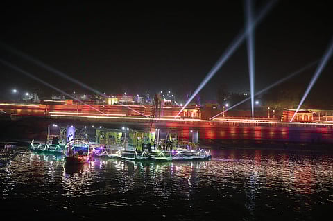 Know all about the world's first floating CNG station in Varanasi, installed by AIPL of IIT-Kanpur
