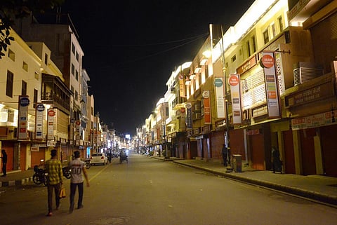 Rajasthan imposes a 6 hour night curfew across Jaipur & other districts due to rise in COVID cases