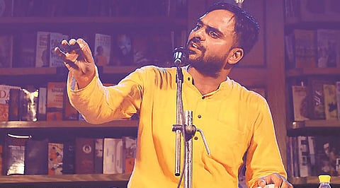 Himanshu Bajpai scripts golden dastan for Lucknow, wins Sahitya Akademi Award 2021!