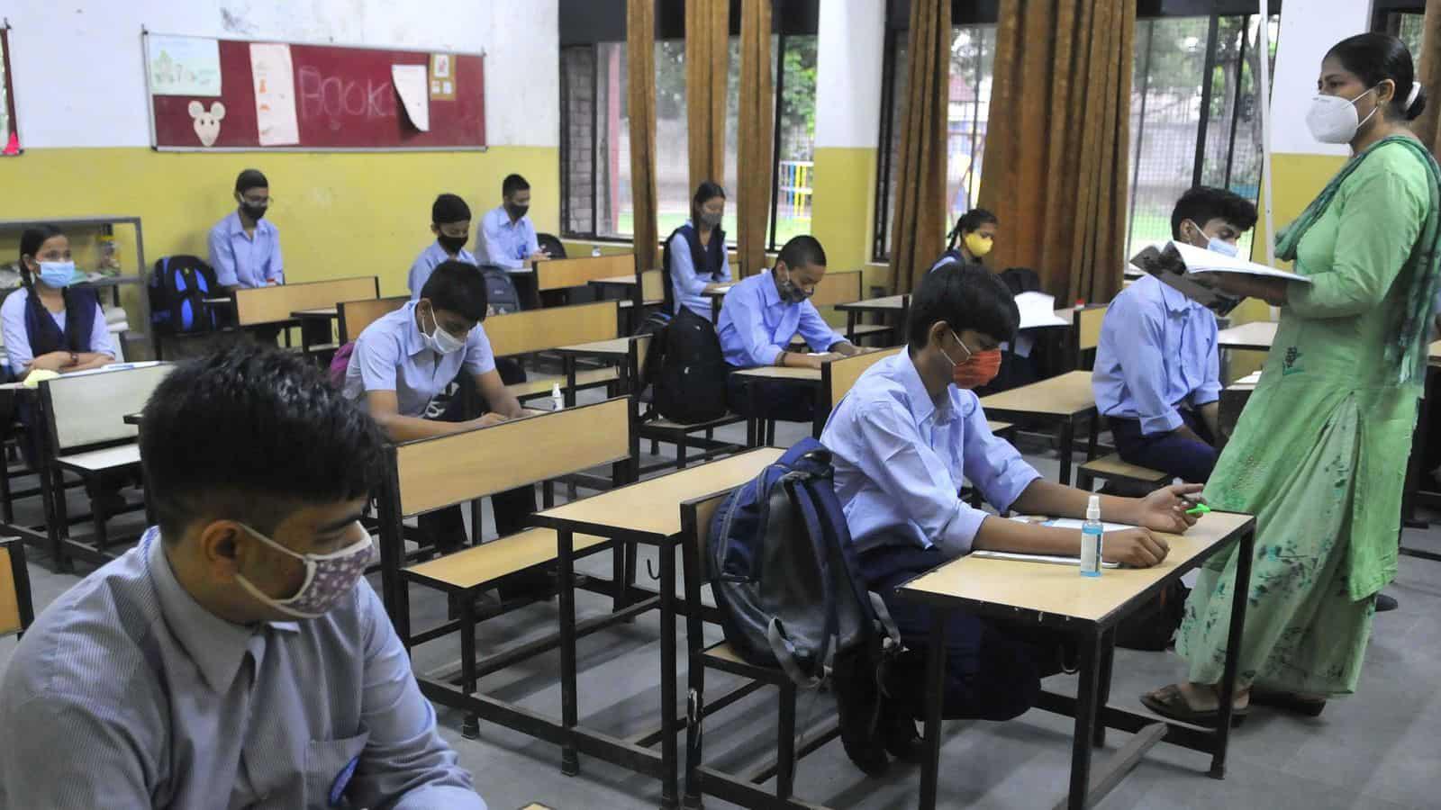 Several schools in Lucknow reopen today even as COVID surges