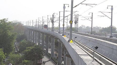 Kanpur Metro receives an award for environment protection from Delhi's Greentech Foundation