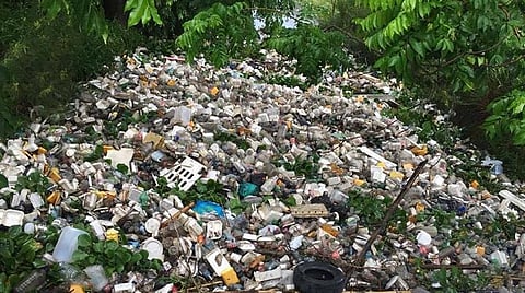 इंदौर के गौतमपुरा में कचरे और गंदगी से परेशान 100 बच्चों ने नगर परिषद के खिलाफ निकाली रैली